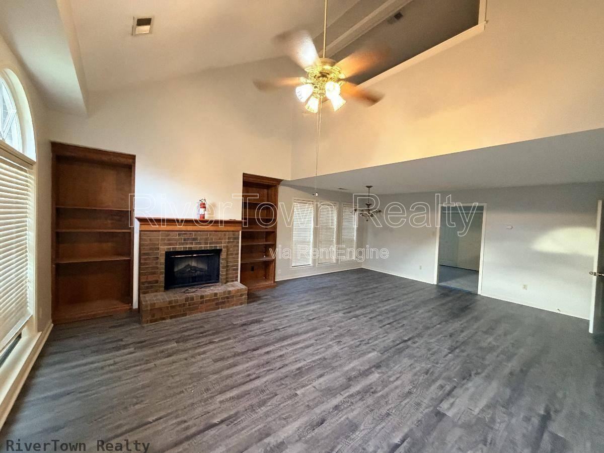 1648 Beaver Trail Dr - Photo 2 of 10