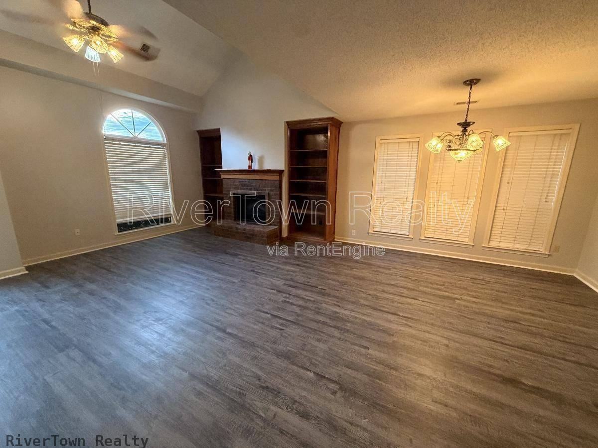1648 Beaver Trail Dr - Photo 3 of 10