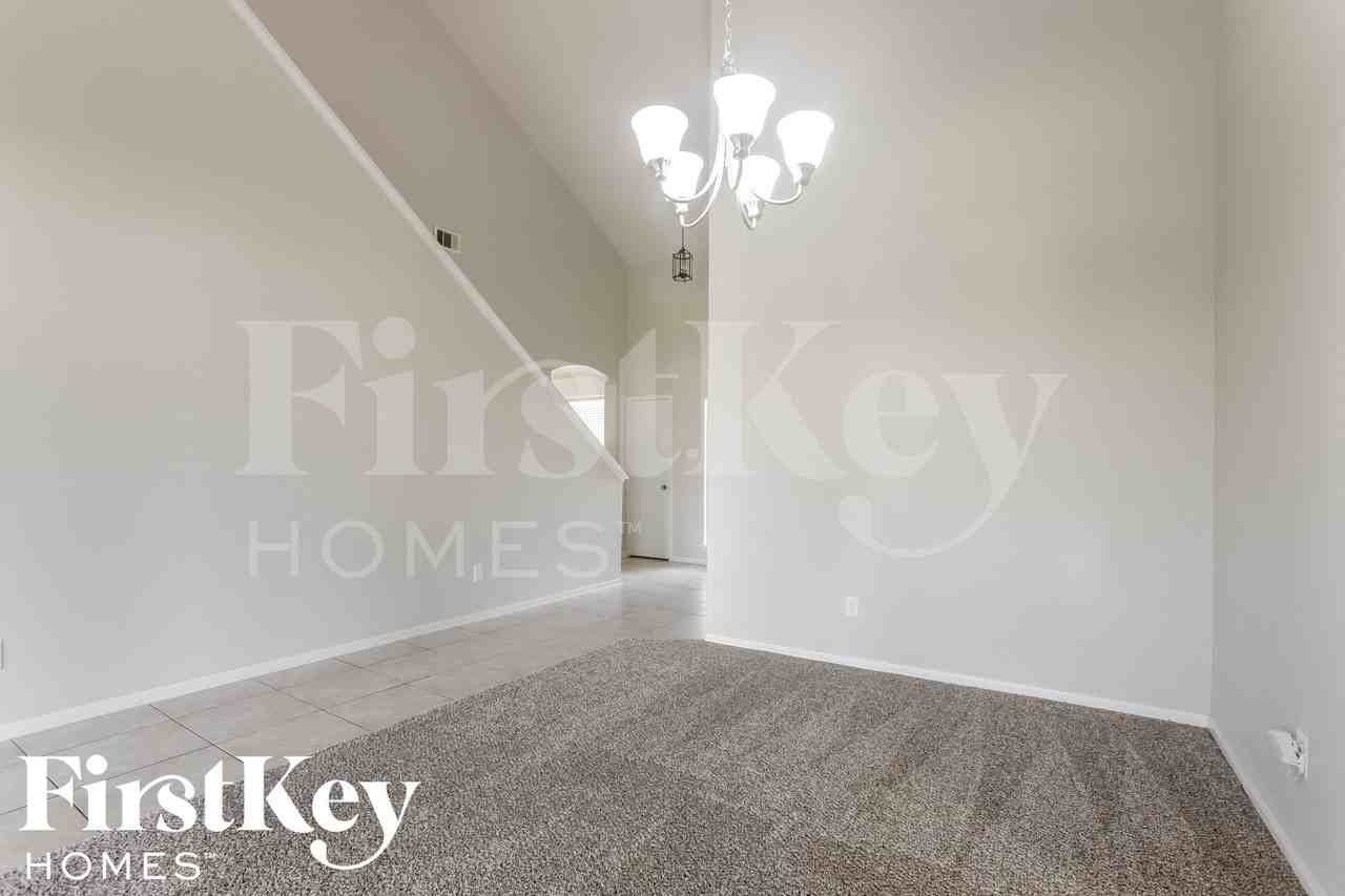 9931 Knob Hollow Way - Photo 4 of 15