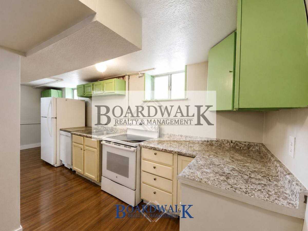 2725 S Lake St #2 - Photo 2 of 10