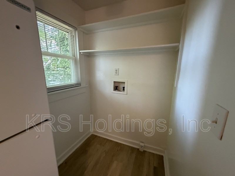 3313 Williams St - Photo 4 of 8