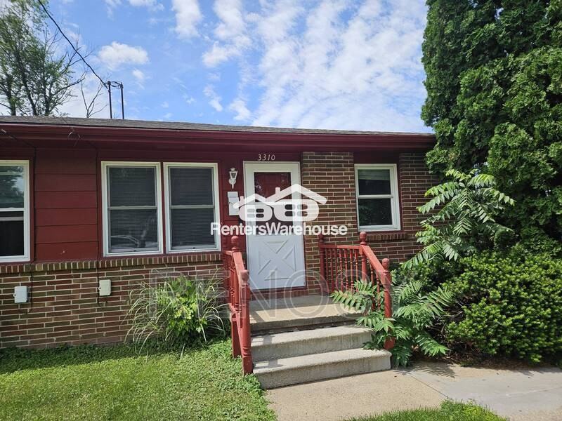 3310 Se 5th St - Photo 2 of 13
