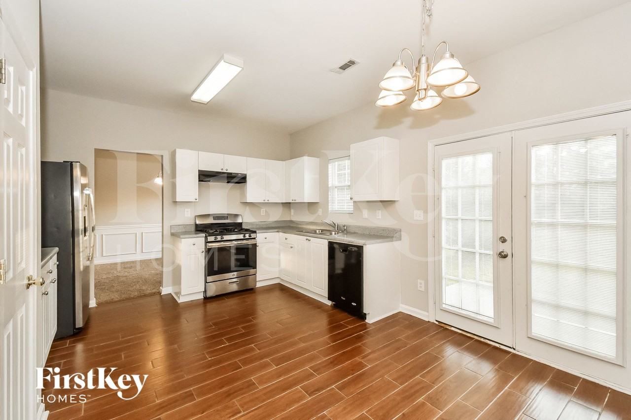 7660 Village Loop - Photo 6 of 15