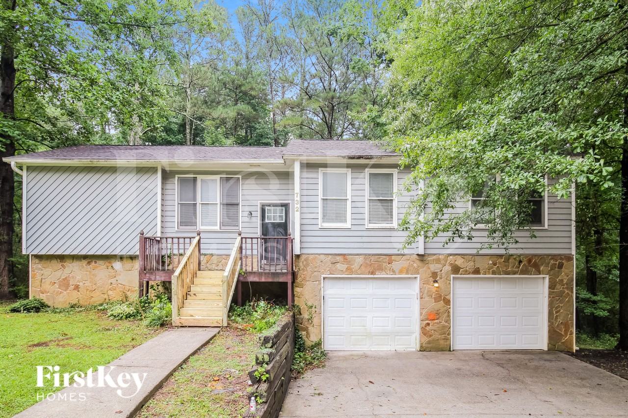732 Harness Ct