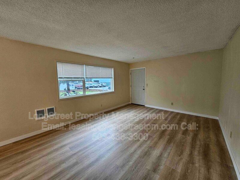 780 Nw Joy Ave #I - Photo 5 of 32