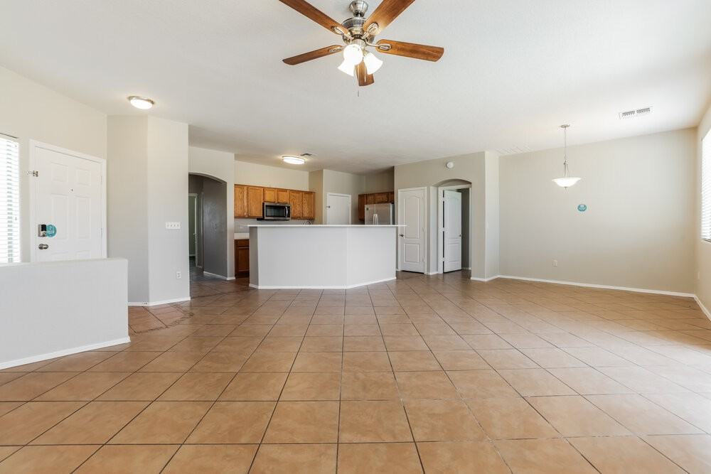 3430 W Avenida Bonita - Photo 4 of 16