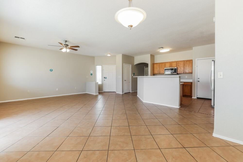 3430 W Avenida Bonita - Photo 6 of 16