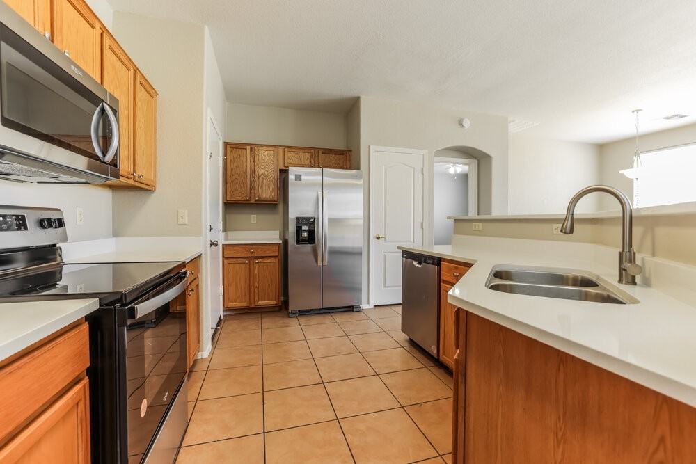 3430 W Avenida Bonita - Photo 7 of 16