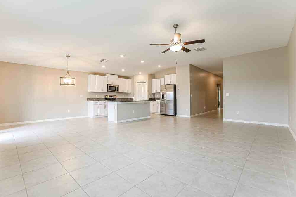 1411 Golden Glow Dr - Photo 4 of 16