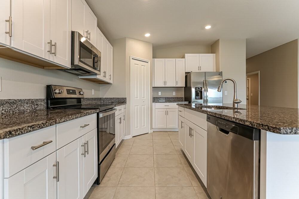 1411 Golden Glow Dr - Photo 6 of 16