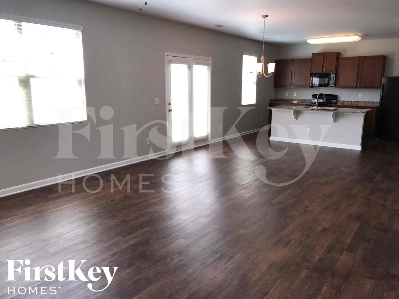 5519 Luther Ct - Photo 4 of 18