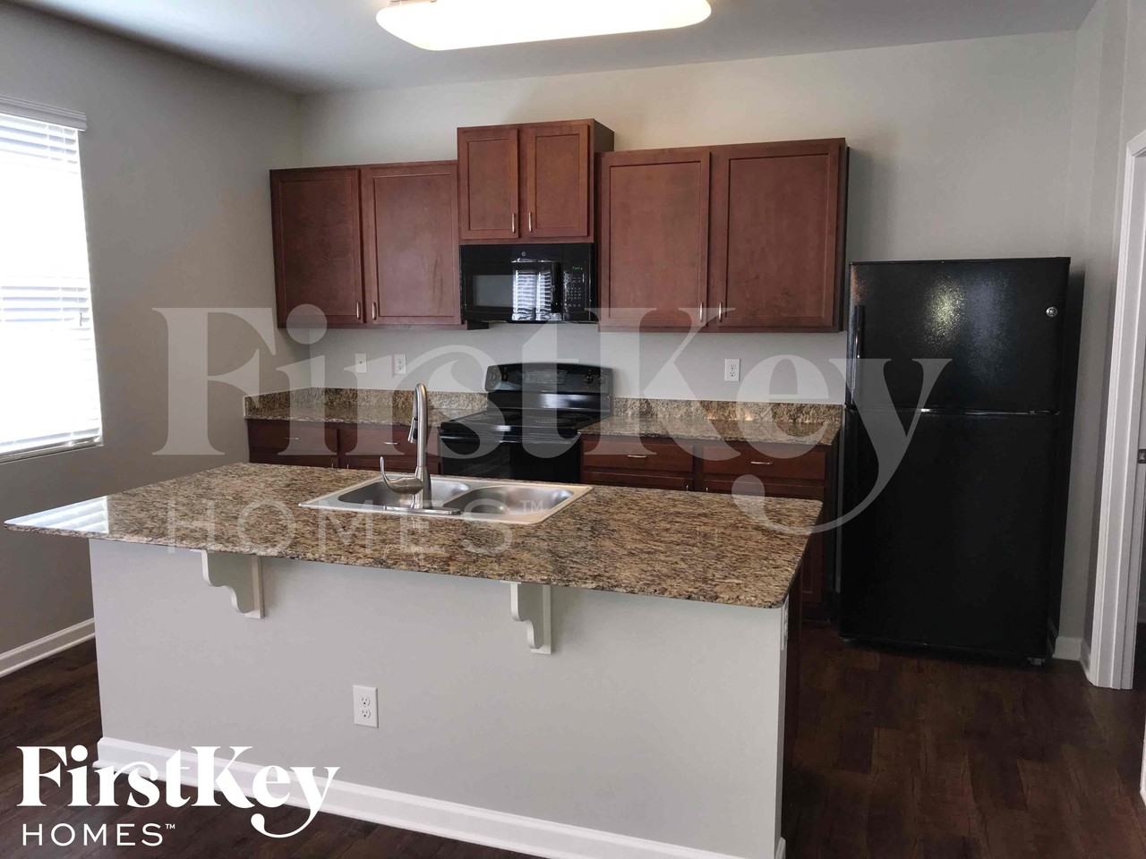 5519 Luther Ct - Photo 6 of 18