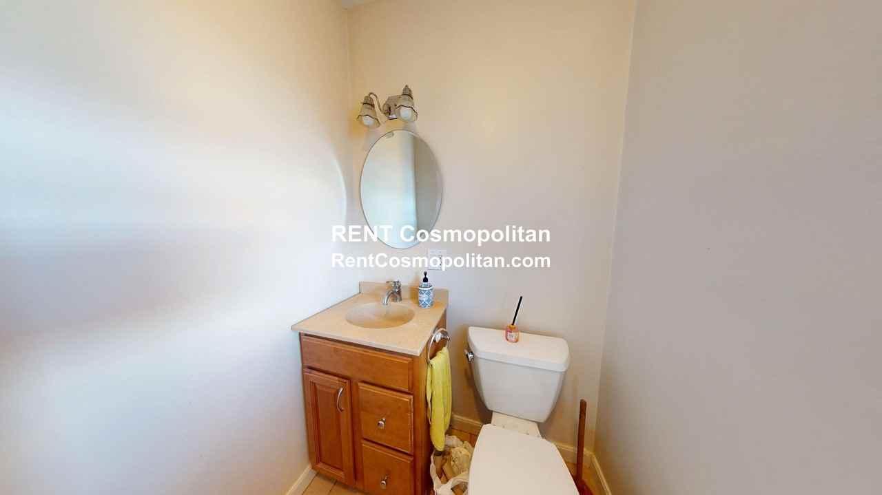 7 Winter Hill Rd #2 - Photo 5 of 17