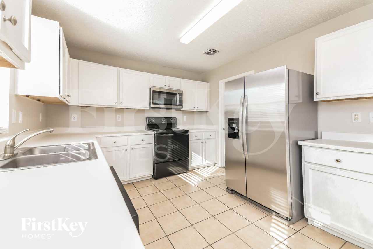 4519 Green Meadow Dr - Photo 7 of 15