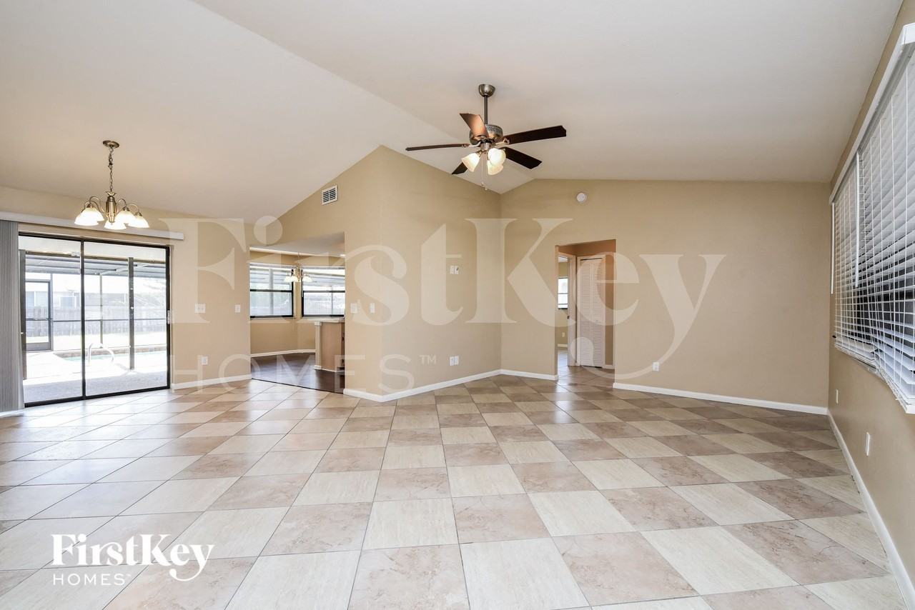 4141 Sw 6th Pl - Photo 3 of 15