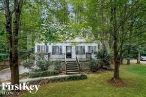 featured image of 4042 Hampton Ct