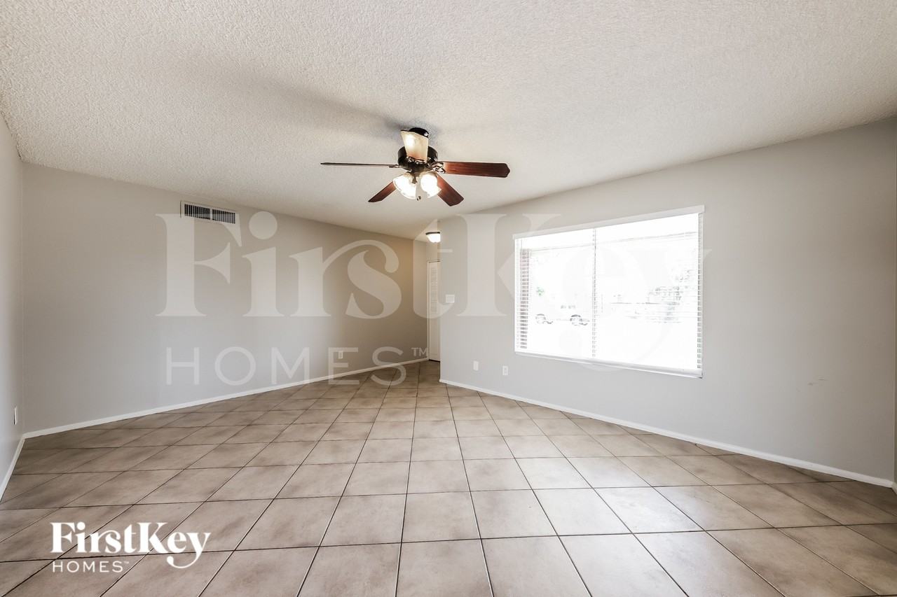 3636 W Beryl Ave - Photo 3 of 16