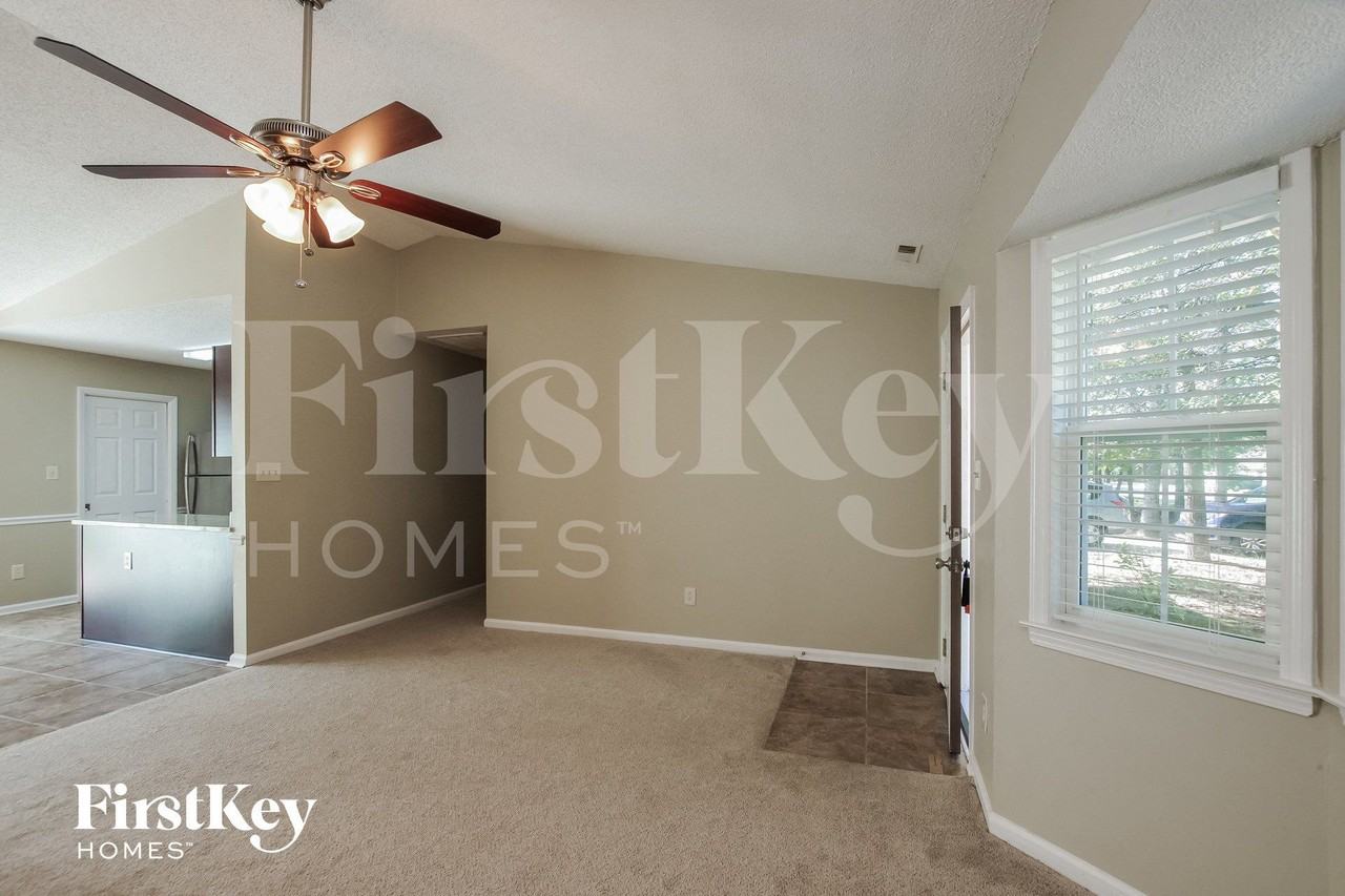 3204 Faircroft Way - Photo 2 of 15
