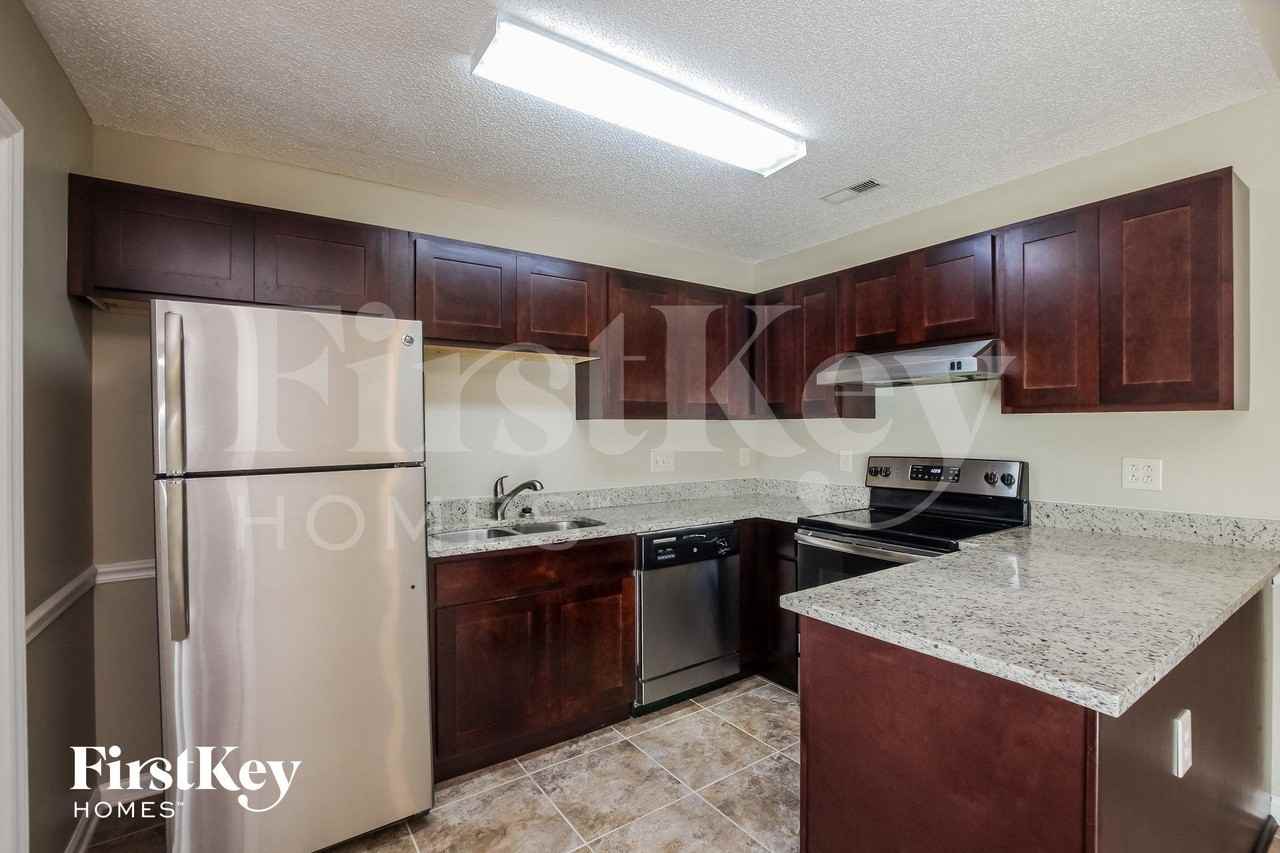 3204 Faircroft Way - Photo 7 of 15