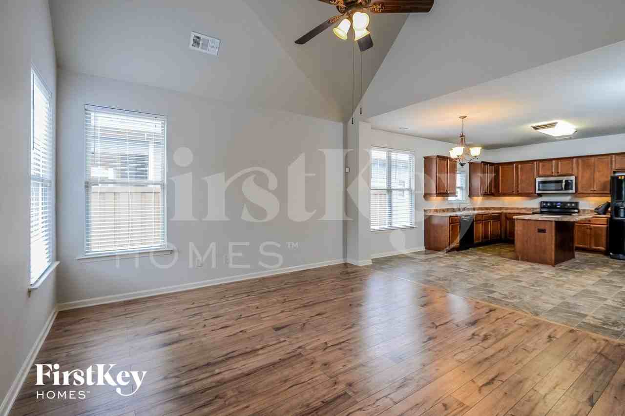 235 Sterling Pl - Photo 3 of 15