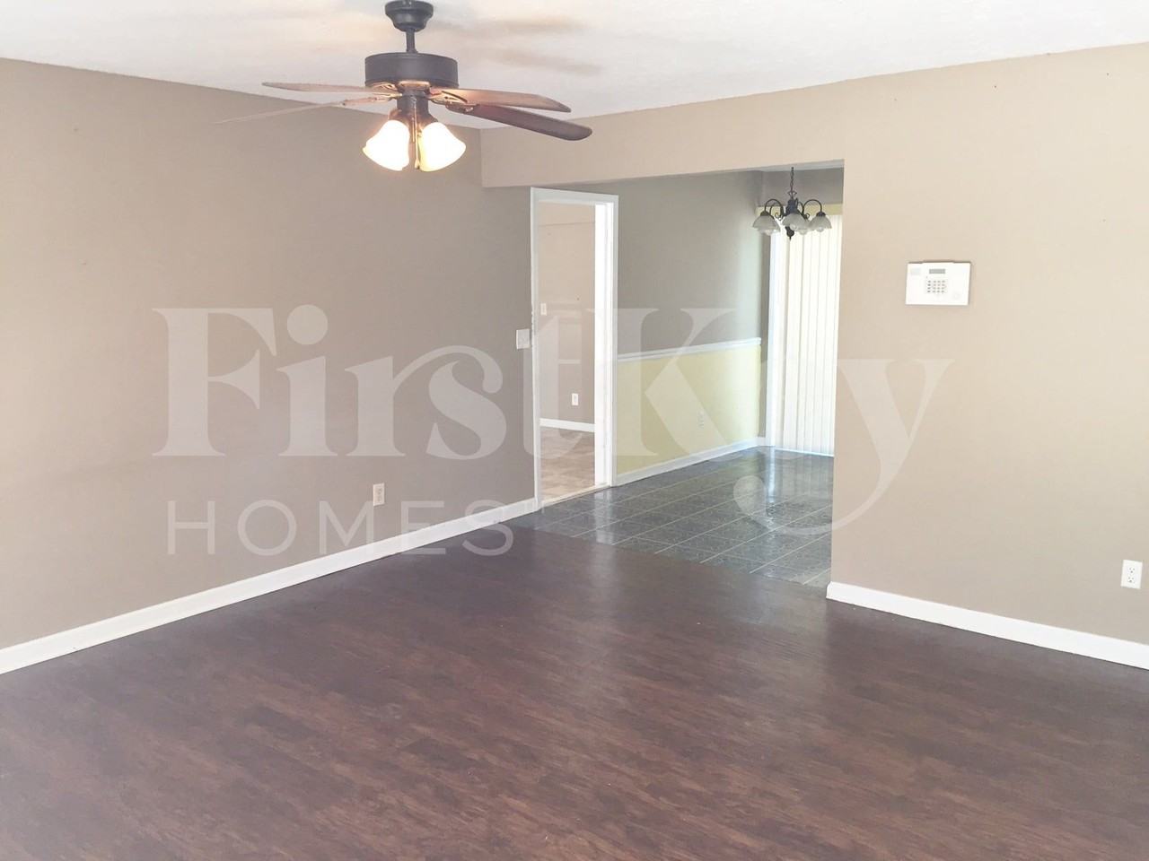 215 Heritage Way - Photo 4 of 6