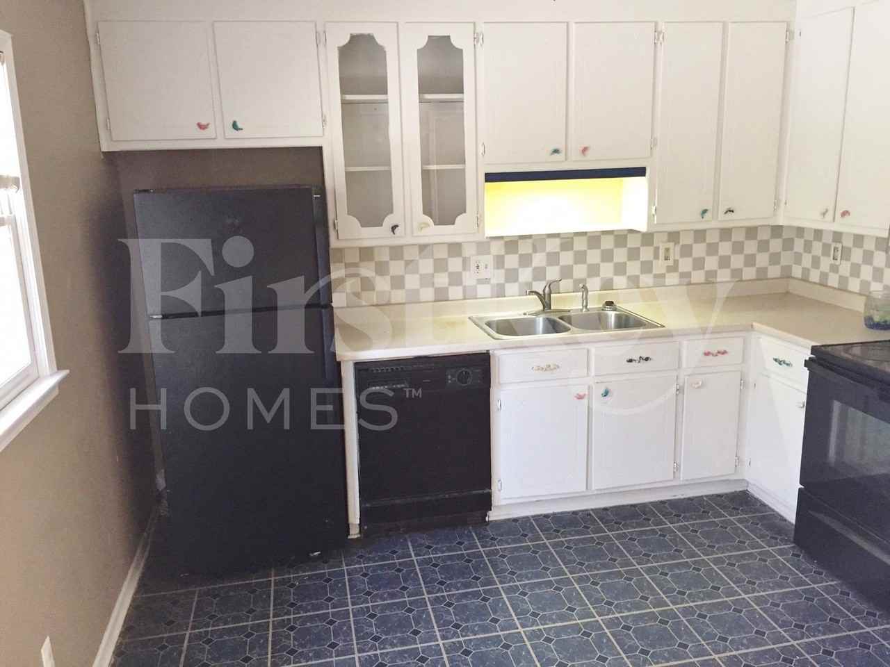 215 Heritage Way - Photo 5 of 6