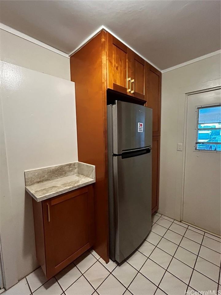 1957 Wilhelmina Rise - Photo 3 of 13