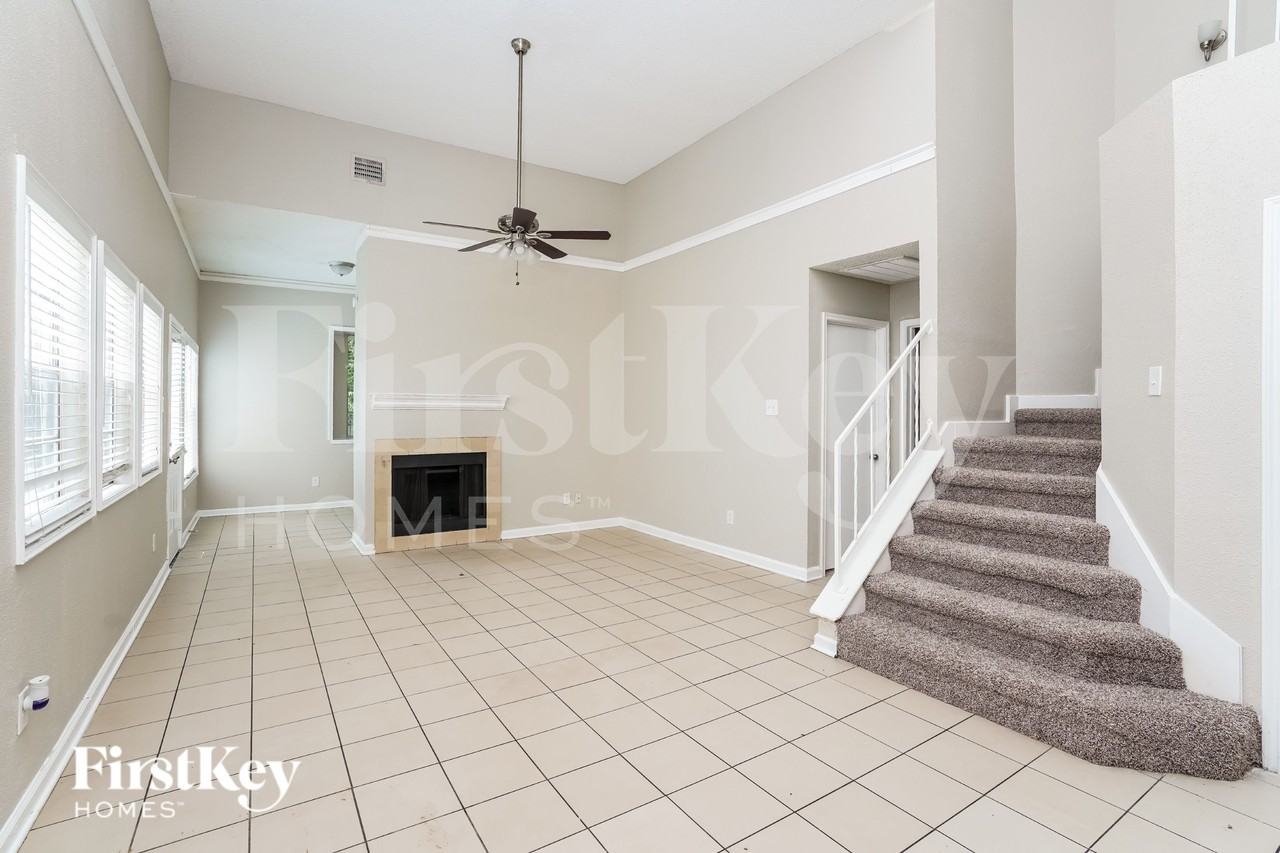 14615 Briton Cove Dr - Photo 3 of 16