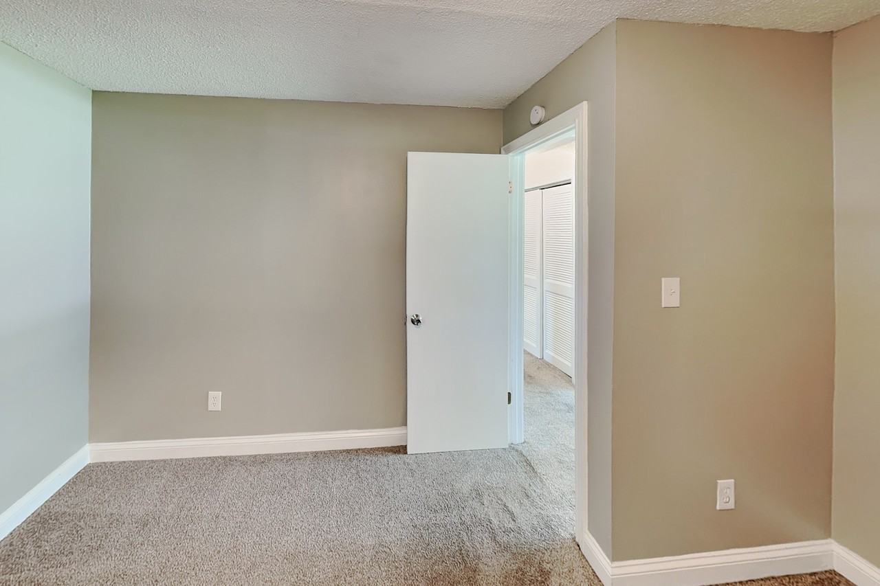 2604 E Murry St - Photo 7 of 16