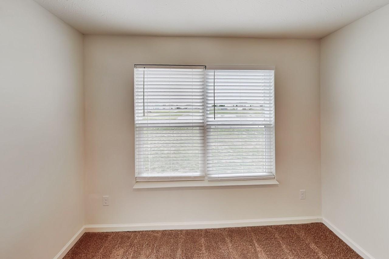 2835 Strauss Ln - Photo 6 of 18