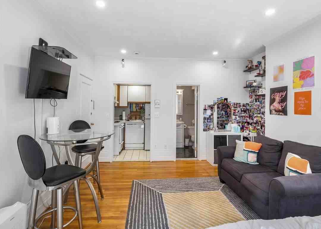 336 Marlborough St #2 - Photo 7 of 10
