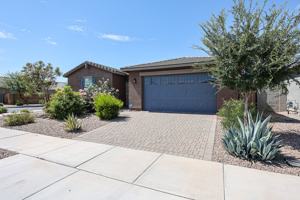 featured image of 40622 W Williams Way