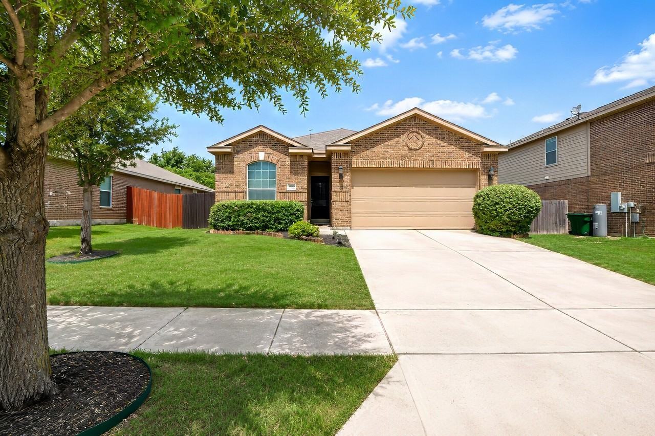 12645 Forest Lawn Rd - Photo 2 of 37