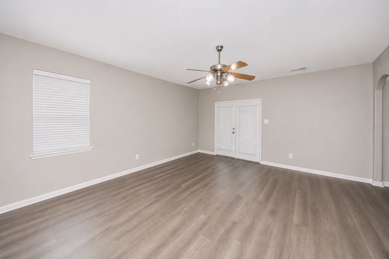 12645 Forest Lawn Rd - Photo 7 of 37
