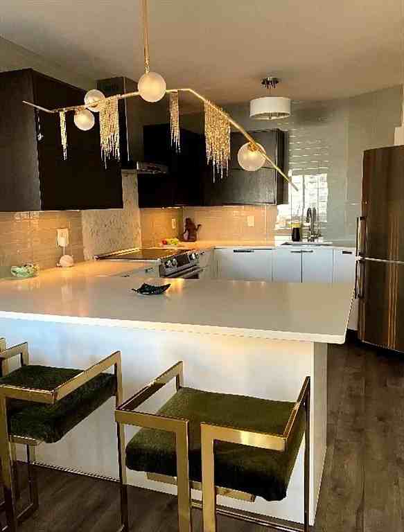 300 Lynn Shore Dr - Photo 5 of 16