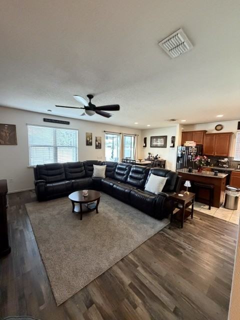 15261 Stone House Dr - Photo 7 of 24