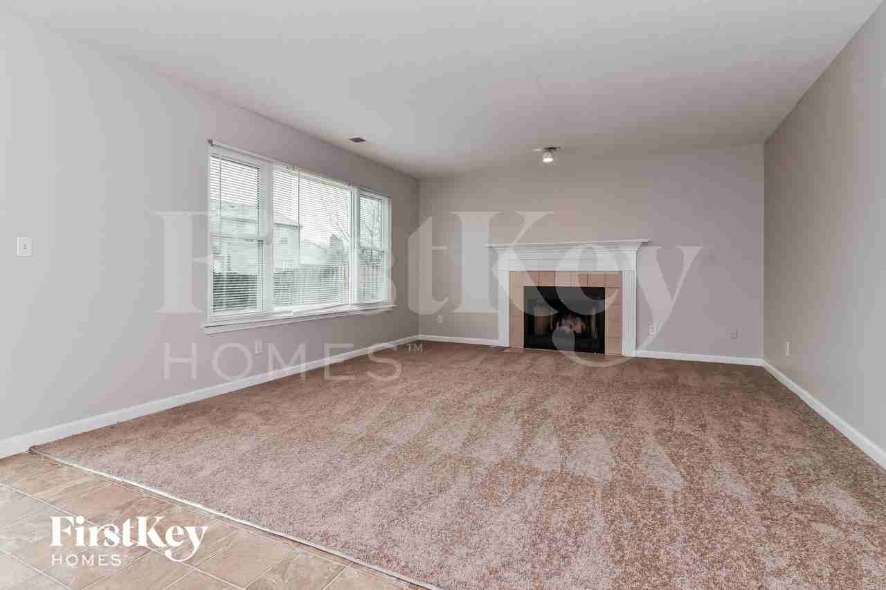1116 Fontana Ct - Photo 7 of 15