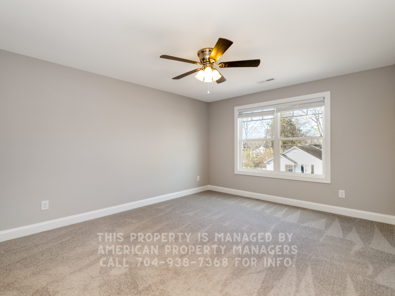 490 W F St - Photo 7 of 14