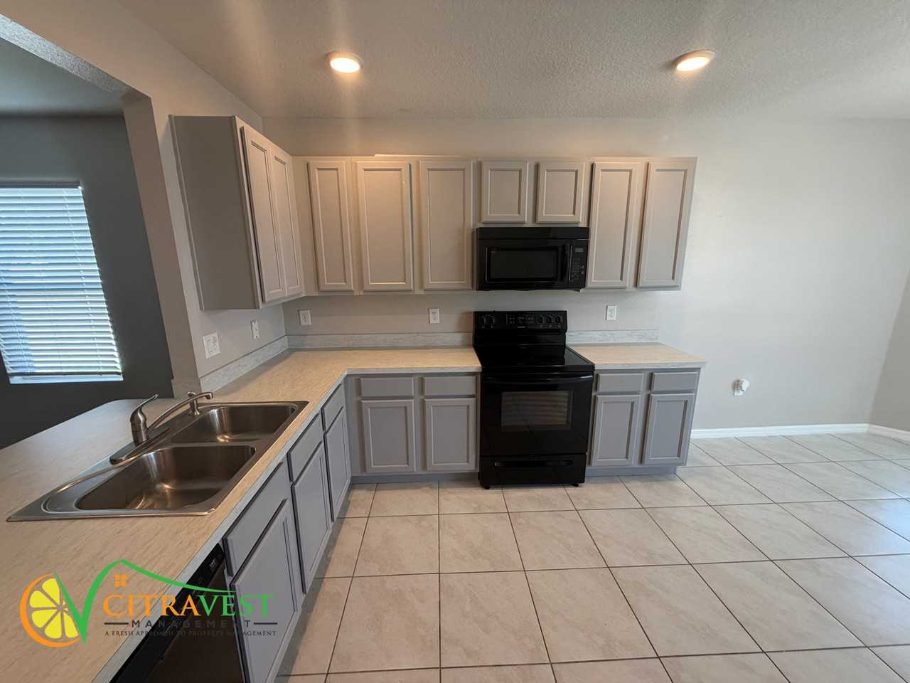 516 Honey Bell Rd - Photo 2 of 12