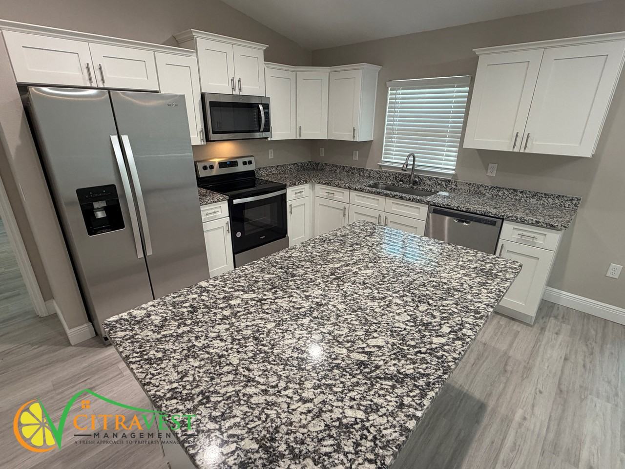 3061 W Sharpes Dr - Photo 3 of 14