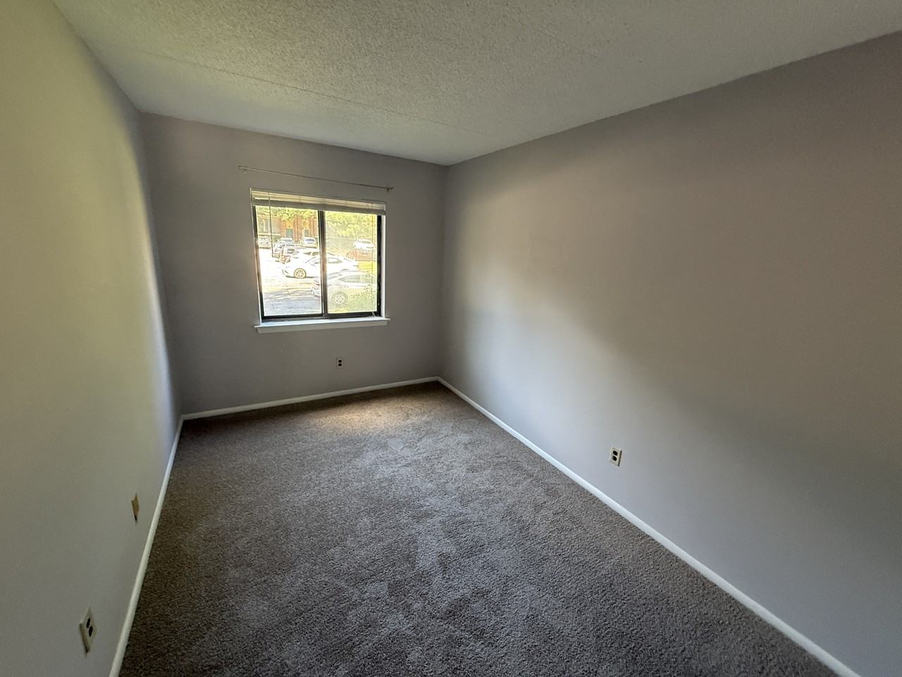802 Putnam Blvd - Photo 6 of 20