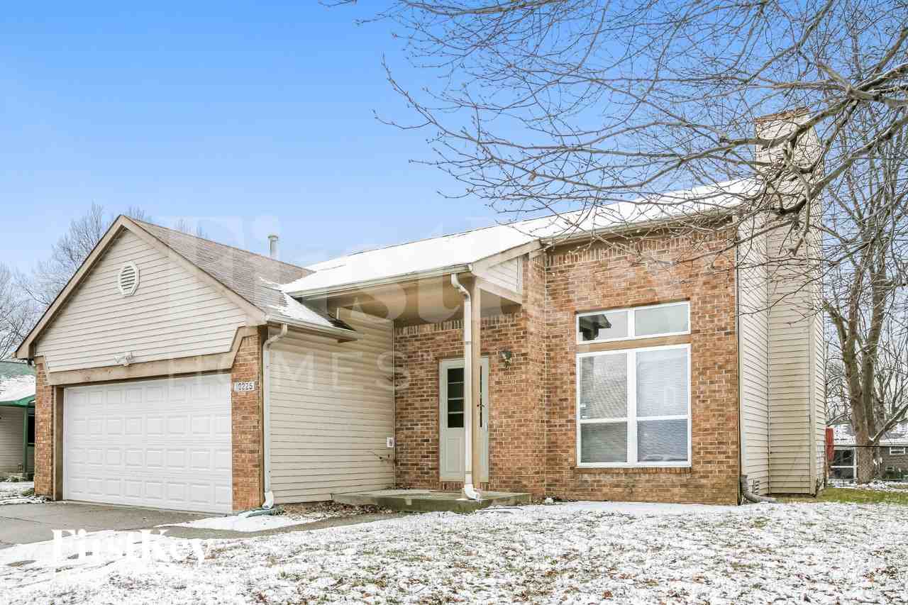10225 Park Stream Dr - Photo 2 of 15
