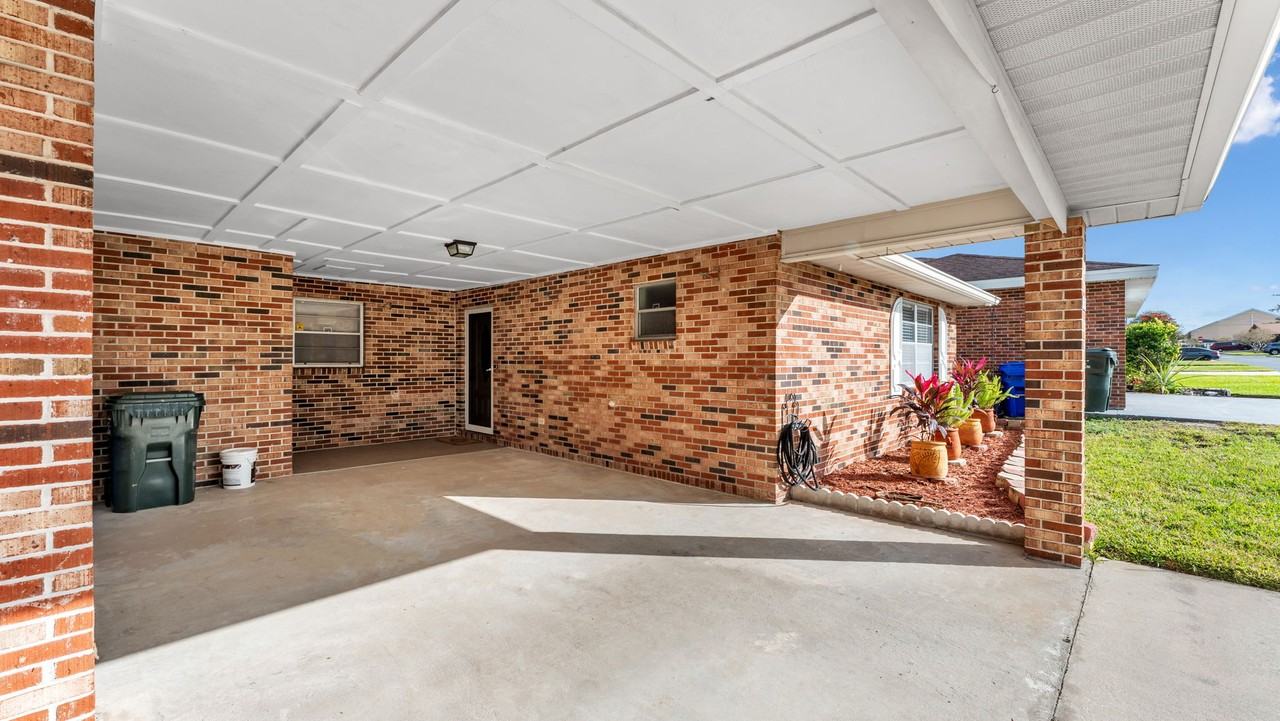 1836 Warringwood Dr #B4 - Photo 2 of 25