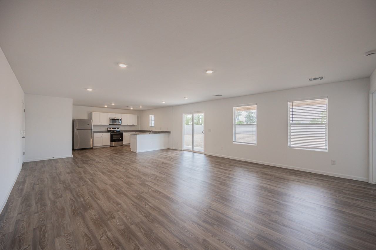 28 S Naples Ln - Photo 4 of 28