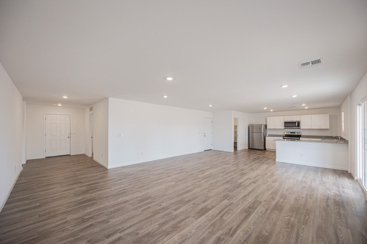 28 S Naples Ln - Photo 5 of 28