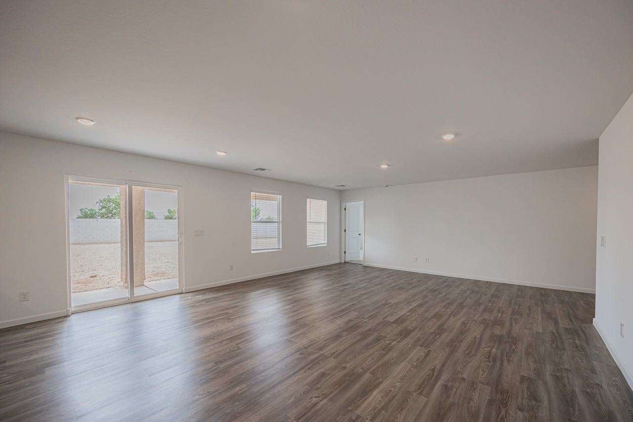 28 S Naples Ln - Photo 7 of 28