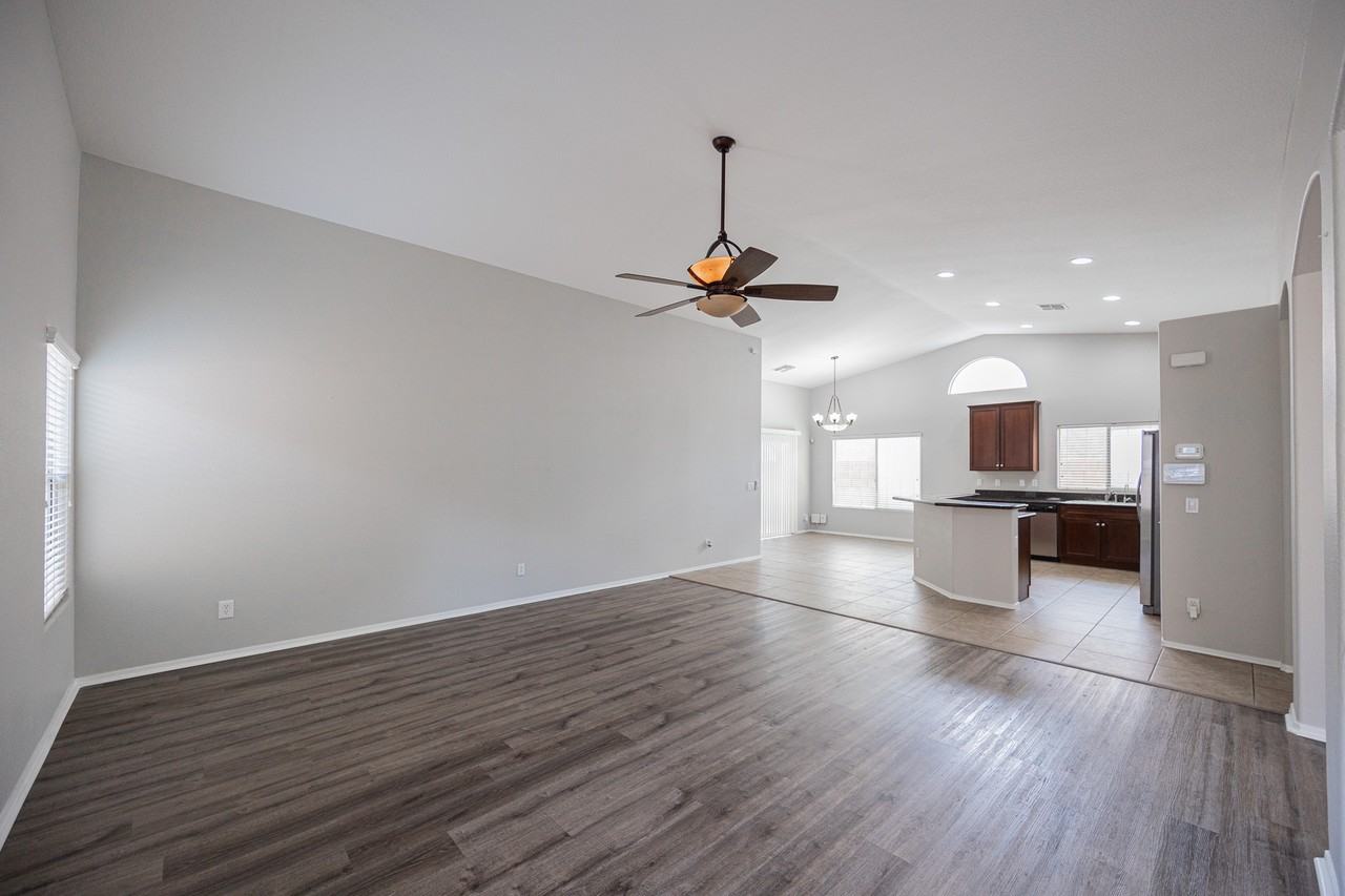 21683 N Greenland Park Dr - Photo 5 of 29