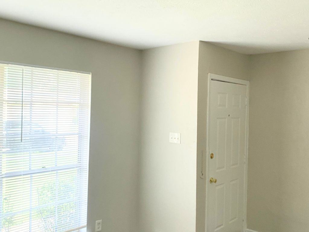 3210 Little River Dr - Photo 3 of 18