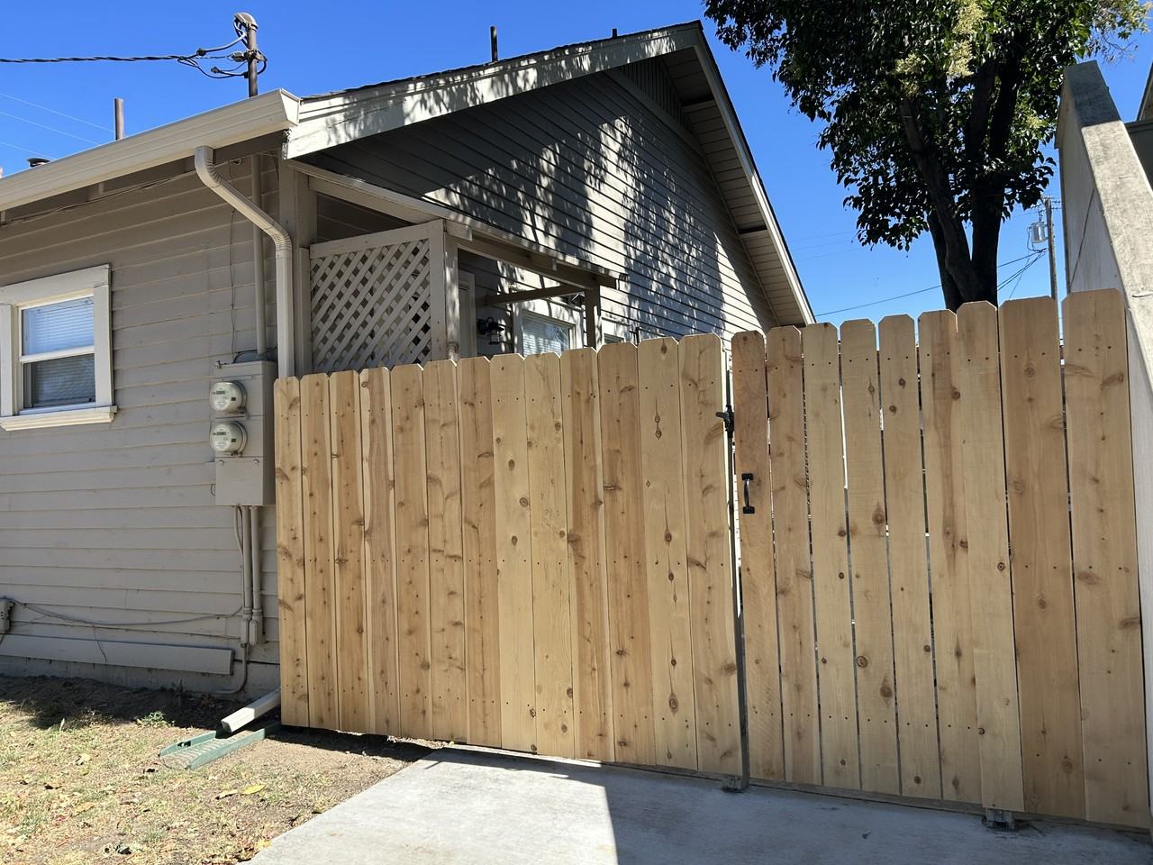 1143 Parker Ave - Photo 2 of 11
