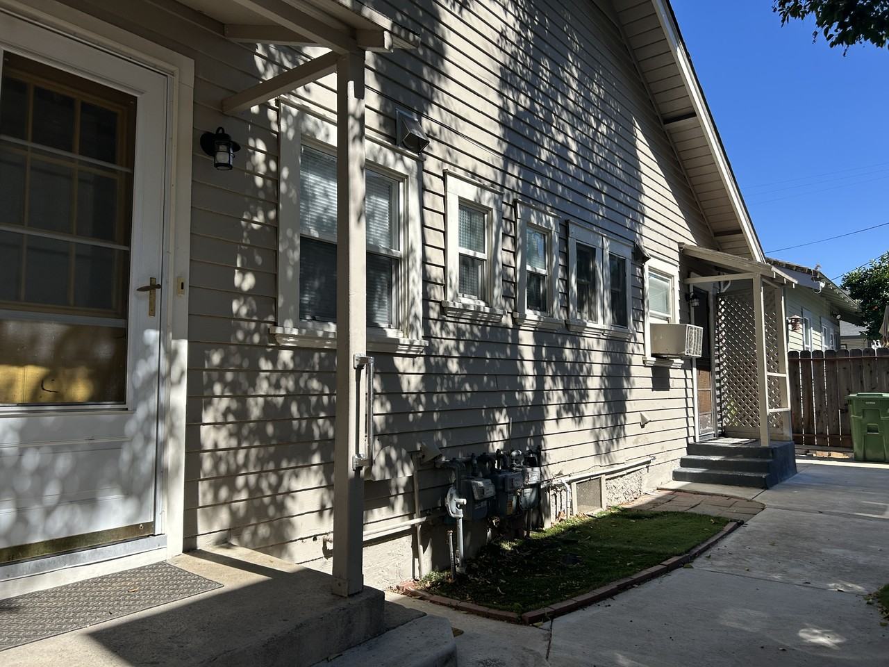 1145 Parker Ave - Photo 3 of 10